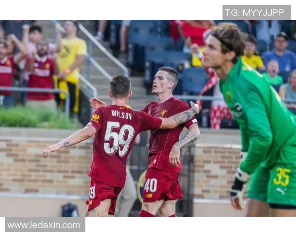 多特蒙德友谊赛大胜波尔图四球横扫全场激情四溢