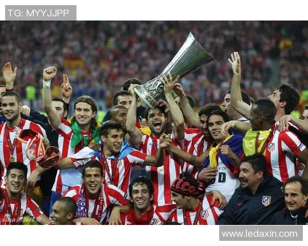 欧联杯精彩对决尤文图斯大胜马竞乌龙球引爆全场激情瞬间