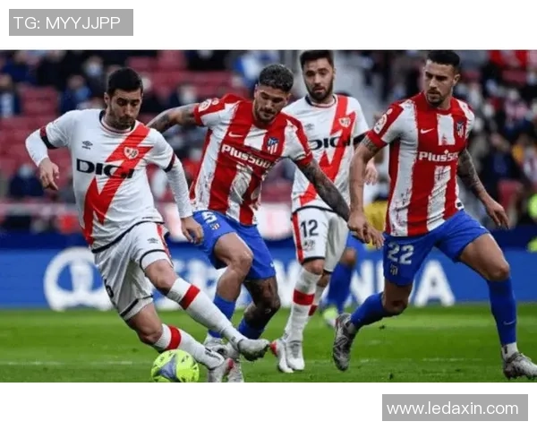 西甲激战:马竞大胜曼联四球狂潮神扑瞬间震撼全场