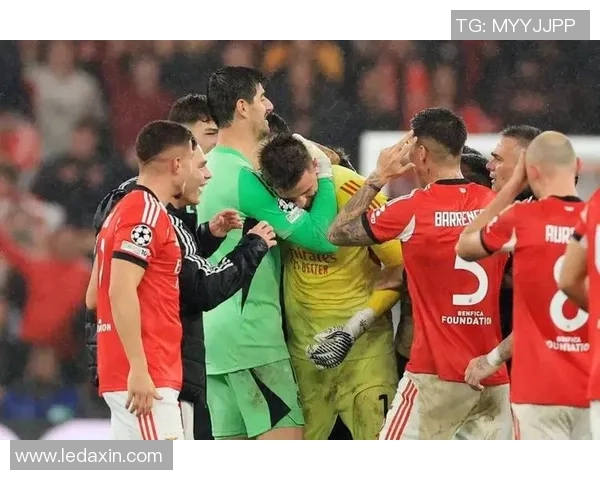 欧联杯精彩对决皇马大胜阿森纳神扑瞬间引发全场狂欢战术解析