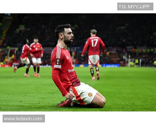 欧联杯曼联逆转多特蒙德补时绝杀引发争议判罚全场沸腾